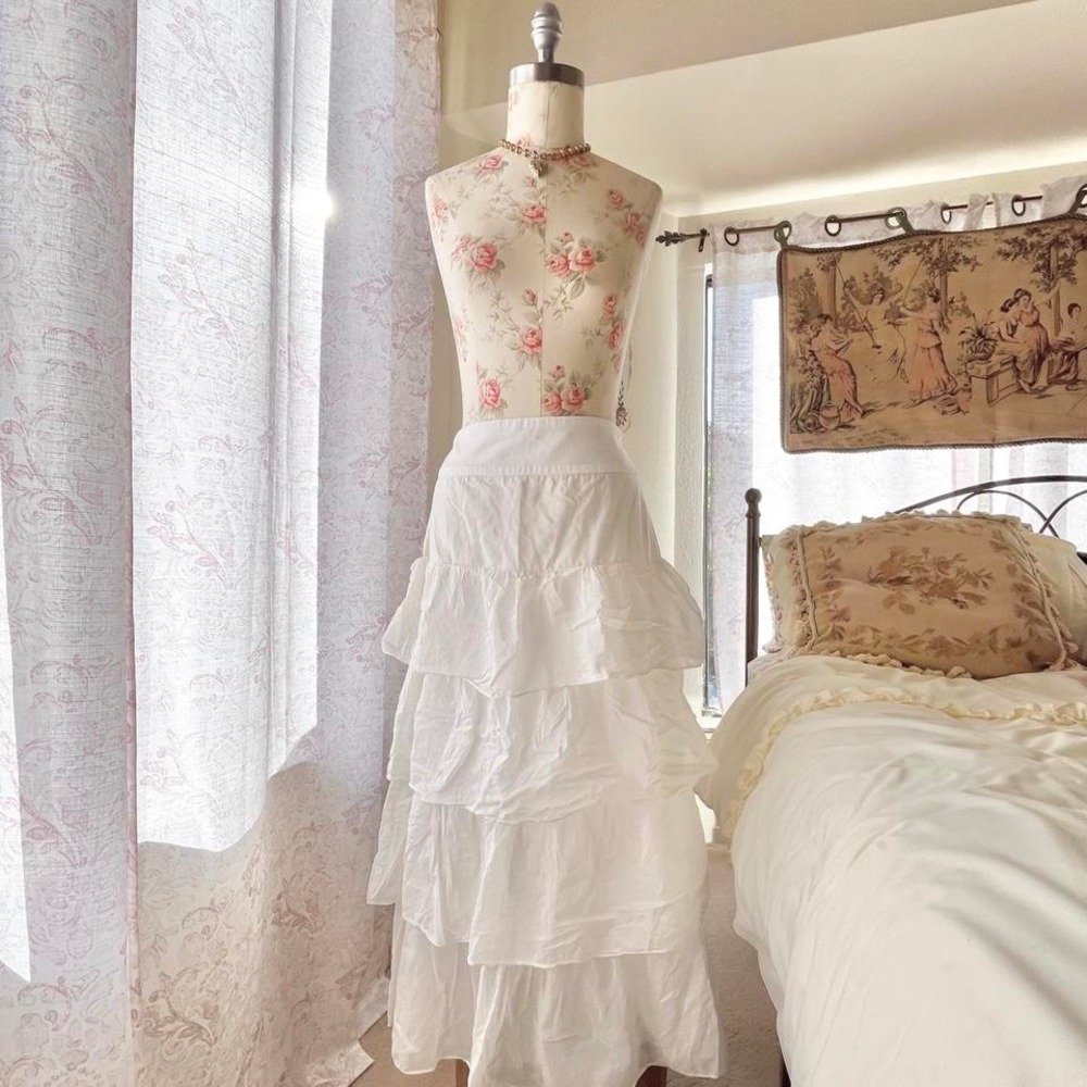 saks fifth ave silk and cotton blend white tiered maxi skirt
